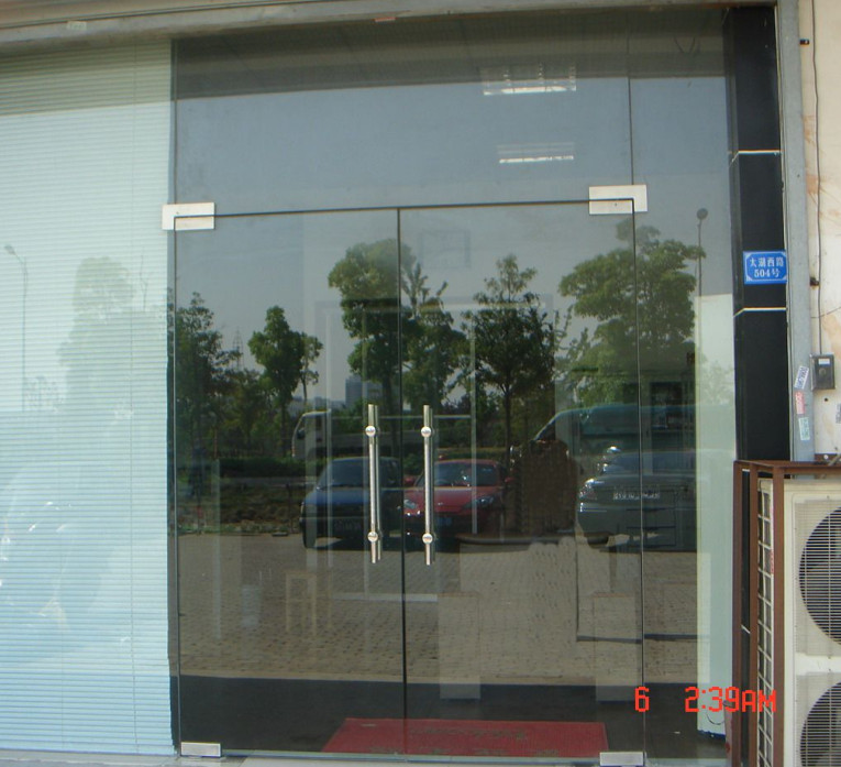 玻璃地彈門(mén)